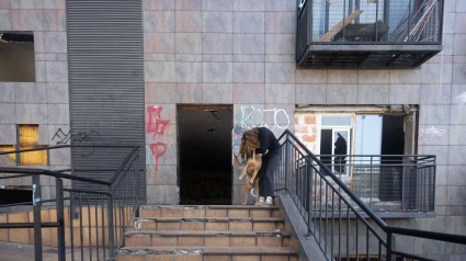 Exterior del hotel ocupado conocido como 'La Jungla' en el barrio de San Blas, archivo