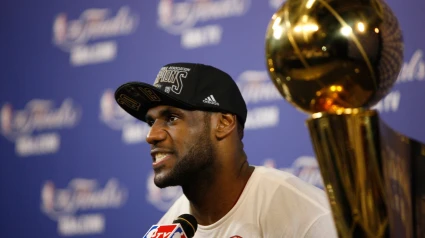 LeBron James llevó a Miami Heat a ganar los anillos de 2012 y 2013 junto a Bosh y Wade.