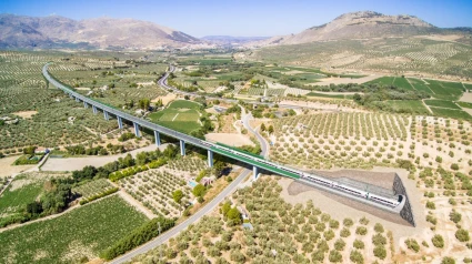 AVE a Granada