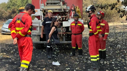 Efectivos de la UME con Robles en Ayóo de Vidriales