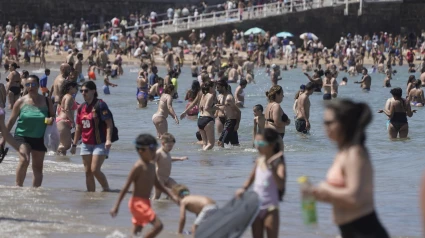 Playa San Lorenzo en Gijón