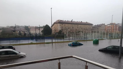 El temporal deja inundaciones y retenciones en los accesos a Santander
