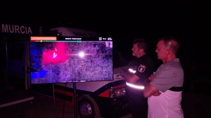 Fulgencio Perona supervisa el nuevo dron
