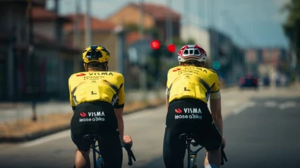 Imagen de los ciclistas del Visma