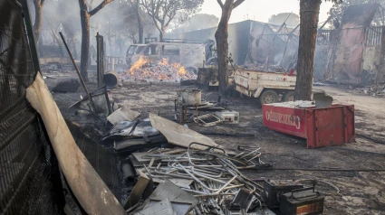 HUELVA, 25/06/17 MOGUER - INCENDIO MOGUER , MAZAGON DOÑANA. CAMPING DOÑANA .Foto: A.PEREZ / EUROPA PRESS