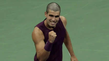 Carlos Alcaraz avanza en el US Open