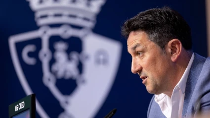 Braulio Vázquez, Director Deportivo de Osasuna, en una rueda de prensa en El Sadar