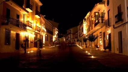 Noche encandilada Encinas Reales