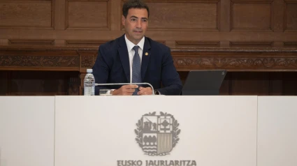 Imanol Pradales durante su comparecencia en San Sebastián