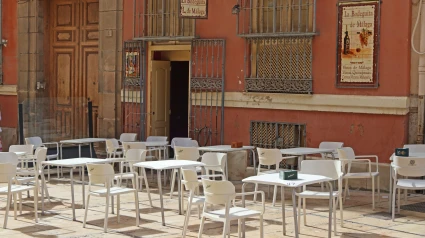 Una terraza vacía en Málaga
