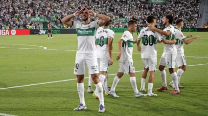 Rafa Mir celebra su gol ante el Levante