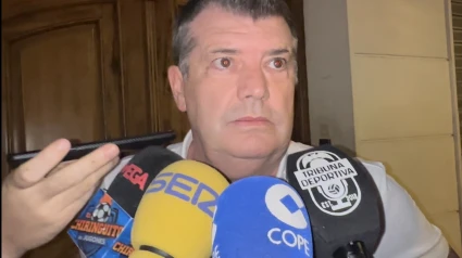 Gourlay habló a la salida de oficinas