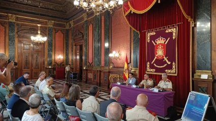 imagen de lapresentación del Curso de Defensa en Zaragoza