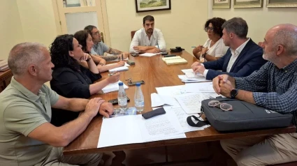 Reunión del Ayuntamiento con los sectores productivos