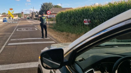 Actuación de la Guardia Civil en Barrios de la Vega (Palencia)