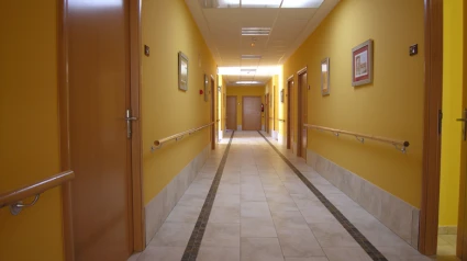 Las residencias de mayores en Castilla y León detectan déficit de profesionales: “Intentamos poner pequeños parches”