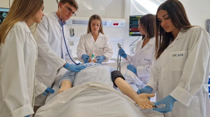 Estudiantes 5 curso medicina de la UCAM