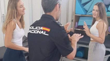 Así se desarrollan las clases de este curso que imparte la Policía Nacional en Zaragoza.