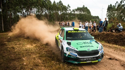 Jorge Cagiao y Javier Martínez con el Skoda Fabia RS Rallye2