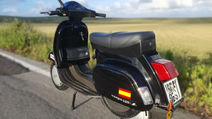 Vespa por la campiña jerezana