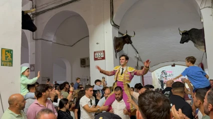 Samuel Navalón, a hombros en Albacete
