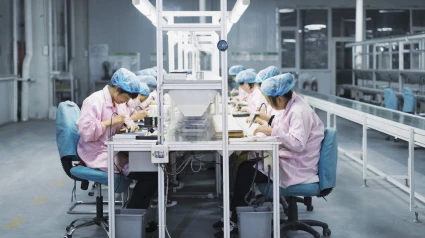 Trabajadoras chinas en una planta en el país asiático.