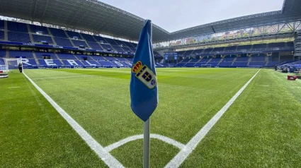 Una imagen del Carlos Tartiere vacío desde uno de los córners