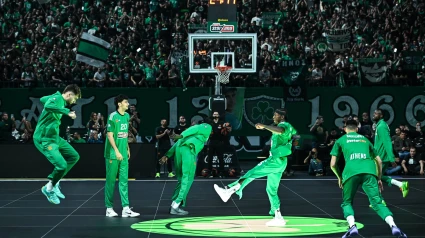 Imagen del OAKA Arena durante un partido del Panathinaikos en su cancha.