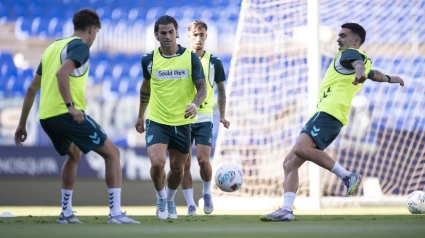 Imagen del entrenamiento previo del Málaga en el estadio.