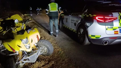 Un quad choca contra el cierre de una finca en Ourense