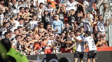 El Burgos celebra uno de los goles al Sporting (LaLiga)