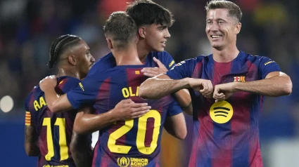 Lewandowski celebra el 6-0 del Barcelona al Valencia