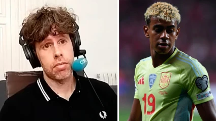 Dani Senabre y Lamine Yamal, durante un partido con la selección española de fútbol