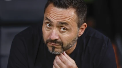 Roberto De Zerbi, en el banquillo del Bernabéu durante el Real Madrid-Olympique de Marsella.