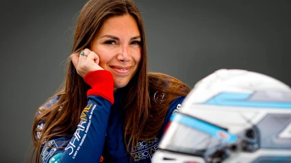 Laura Villars, corredora de la categoría JS P4 de las Ligier European Series