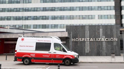 Entrada al área de Hospitalización del HUCA