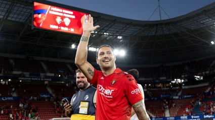 Juan Cruz en El Sadar tras un partido de Osasuna