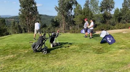 Uno de los momentos de la prueba de golf celebrada el año pasado en el Aeroclub de Santiago