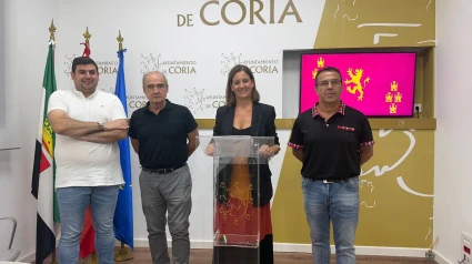 Presentación de la bandera de Coria