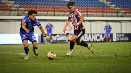 Monerris, jugador del Zamora, en un duelo anterior