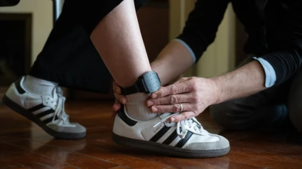 Pulsera electrónica de geolocalización telemática