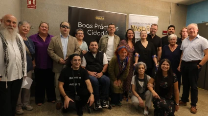 Personas premiadas en los IX Premios ás Boas Prácticas de la Asociación Proxecto Máscaras
