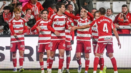 Jugadores del Granada en El Plantío