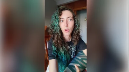 La usuaria de TikTok en el vídeo