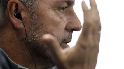 Hansi Flick reconoció que había despertado a Gavi con su llamada este miércoles.