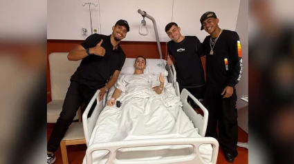 Araújo, Pedri y Lamine Yamal visitan a Gavi en el hospital