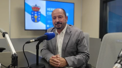 Xosé Manuel Merelles detalla las medidas de apoyo al sector turístico afectado por los incendios