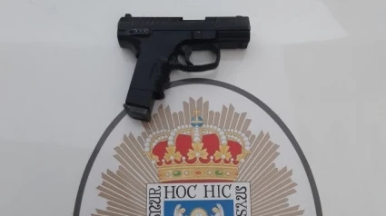 La pistola intervenida era de aire comprimido