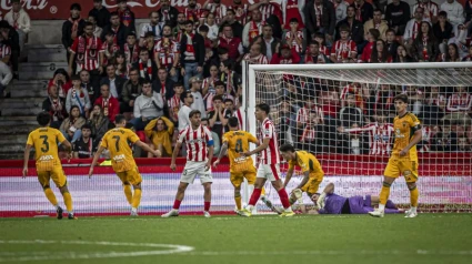 Gol de Agus Medina en El Molinón