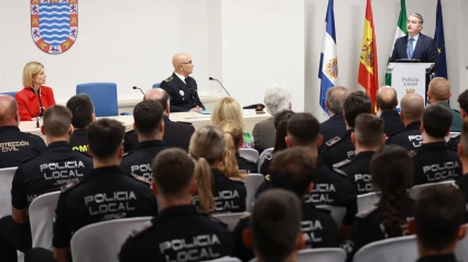 El consejero de la Presidencia, Interior, Diálogo Social y Simplificación Administrativa, Antonio Sanz, durante su intervención en la sede de la Policía Local de Jerez
